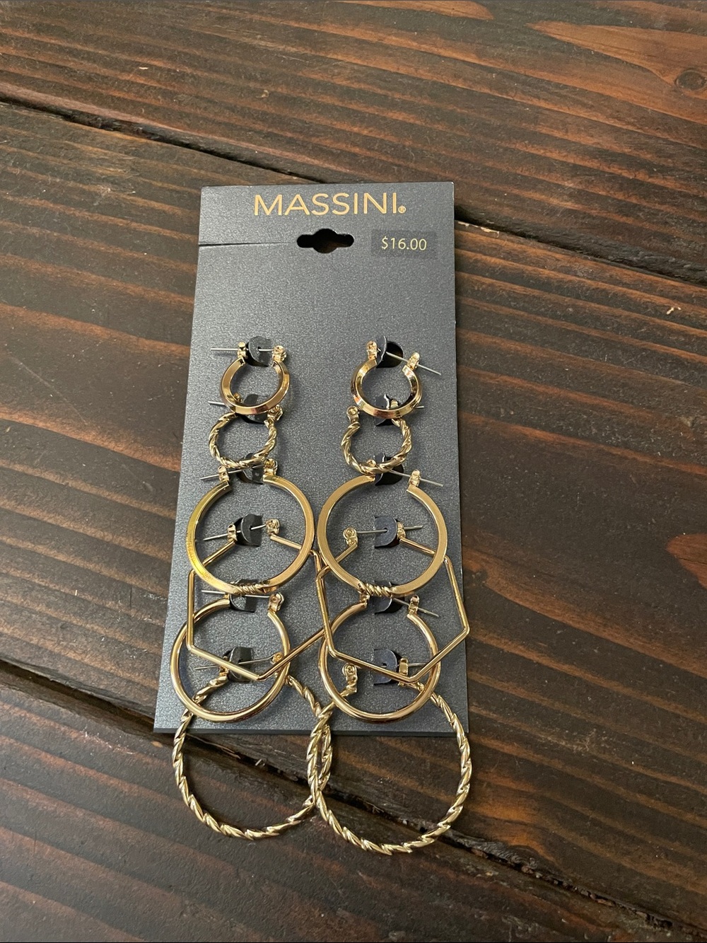 6 pairs of Massini Earrings D01 6704